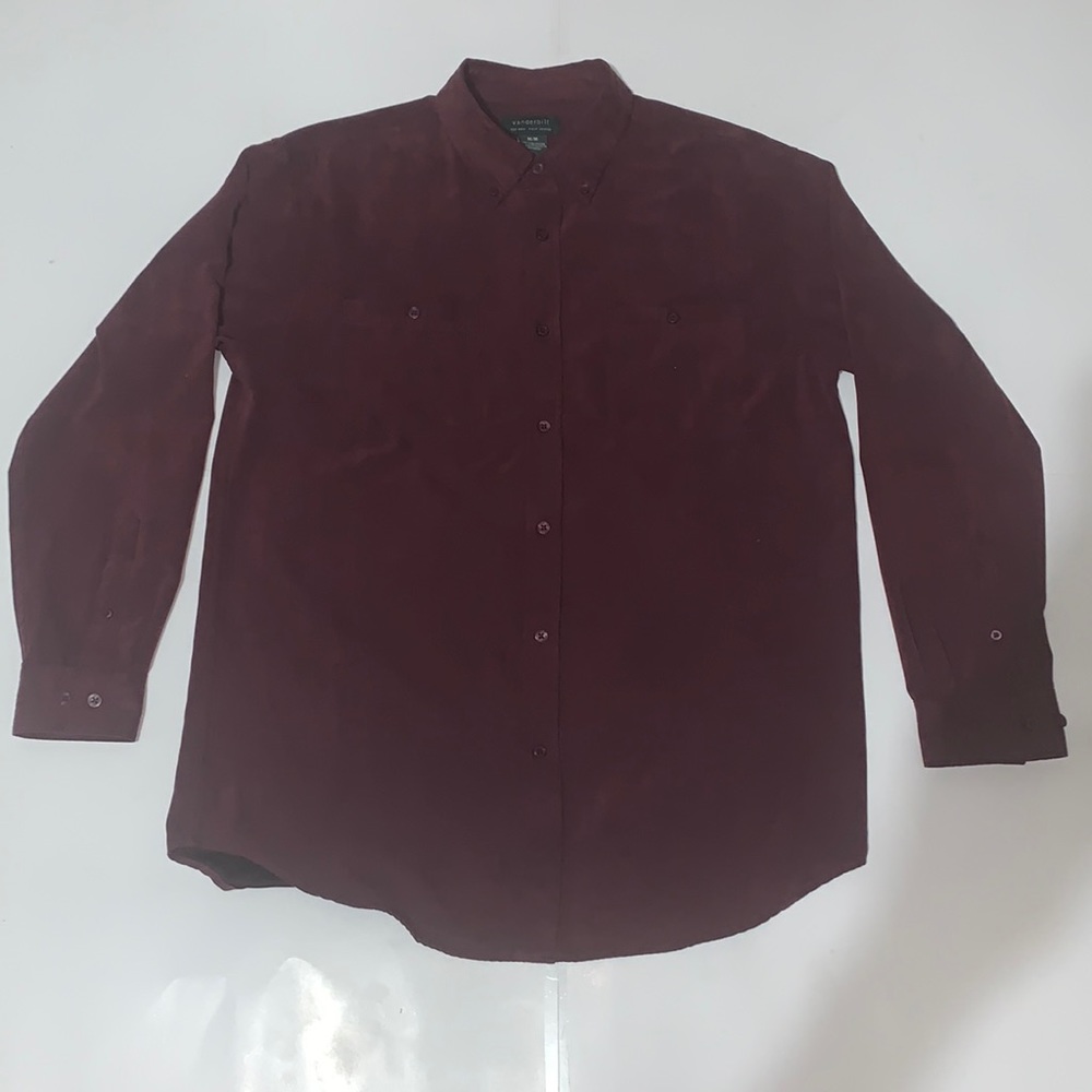 Vanderbilt Men’s Luxury Long Sleeve Button Down Size Medium